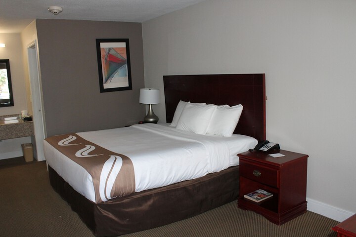 Room 85 of 120