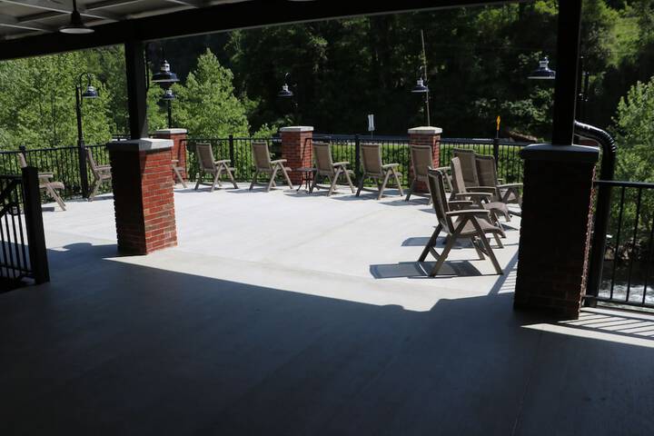 Historic Tapoco Lodge Resort