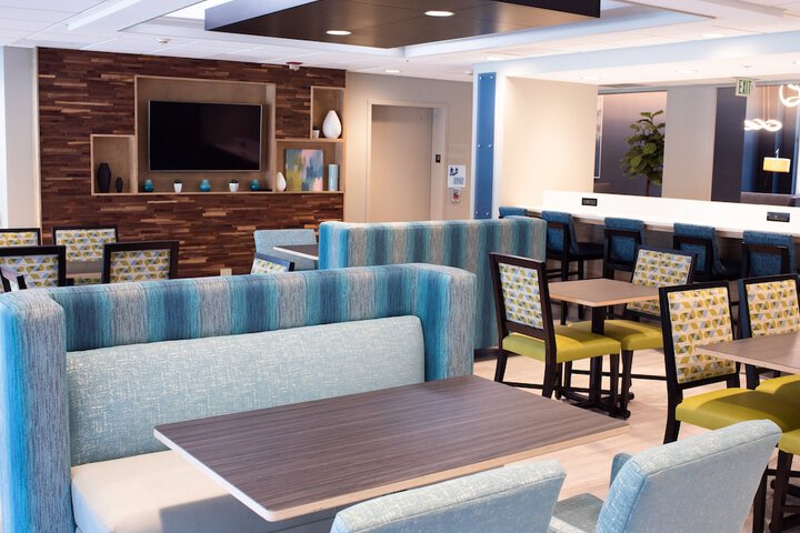Holiday Inn Express Hotel & Suites Conover (Hickory Area) by IHG