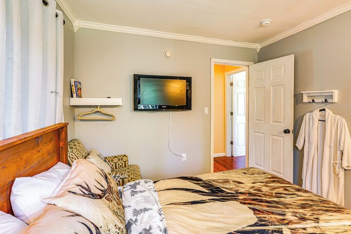 Delta Junction Retreat w / Northern Lights Cabin!