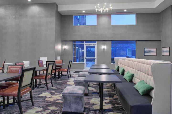 Homewood Suites by Hilton Lansing Eastwood
