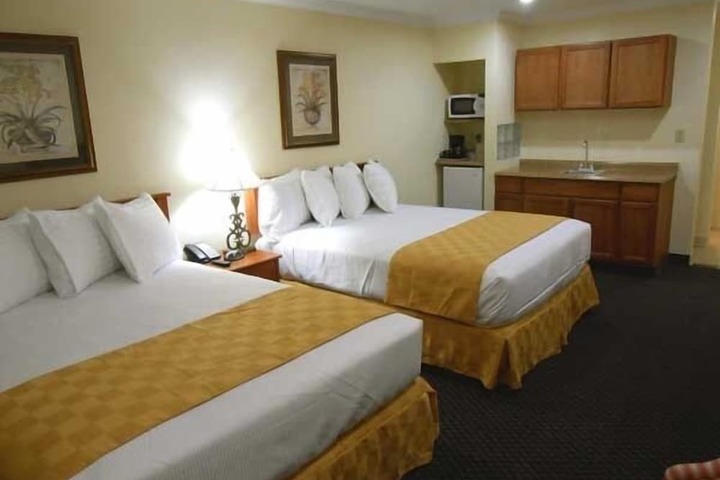 Room 30 of 43