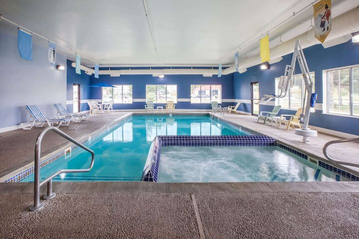 Baymont by Wyndham Mackinaw City