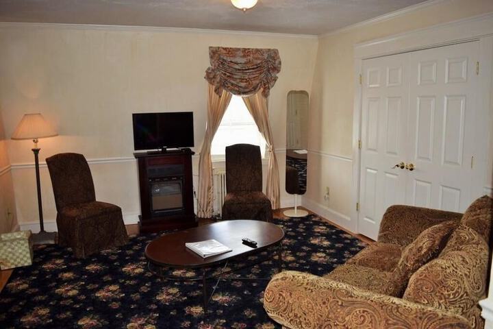 Hotel Interior 16 of 183