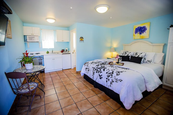 Room 28 of 50