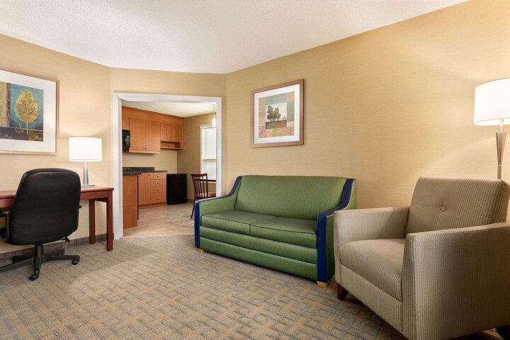 Room 13 of 29