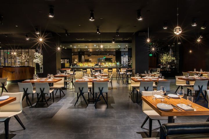 Dining 91 of 101