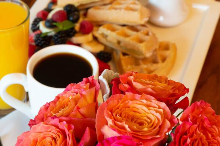 Breakfast/Coffee Service 76 of 122