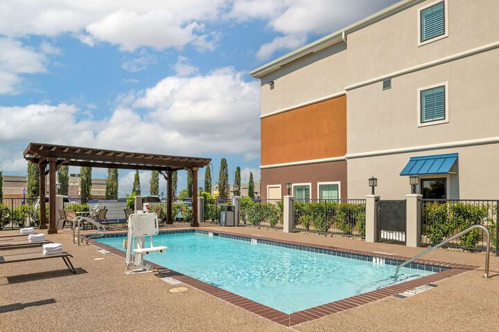 Pool 3 of 32