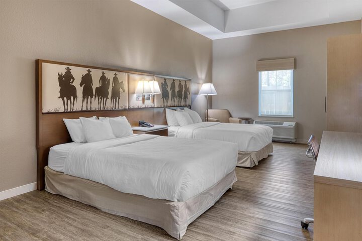 Best Western Bandera Suites & Saloon
