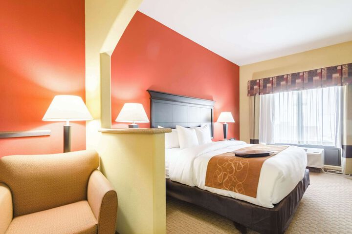 Comfort Suites Salina South