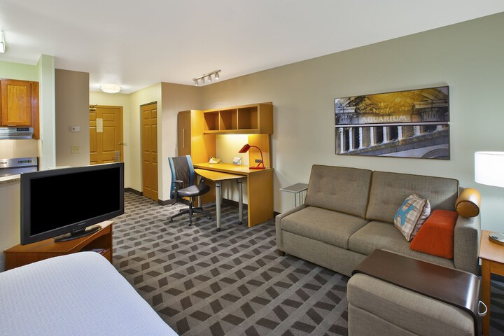 TownePlace Suites by Marriott Detroit Dearborn