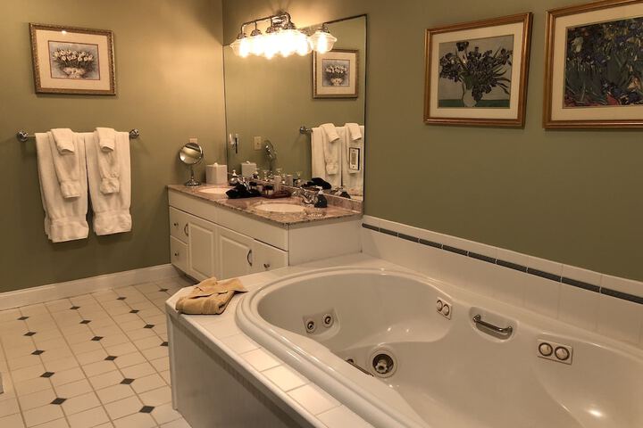 Stone Hill Inn