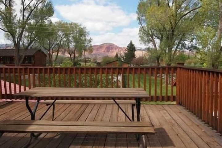 Austins Chuckwagon Lodge