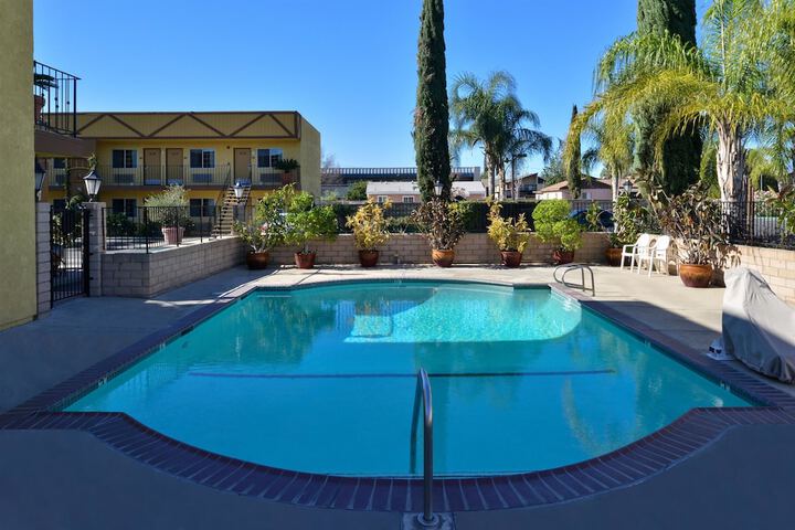 Pool 5 of 18