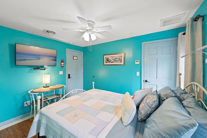 Room 77 of 108