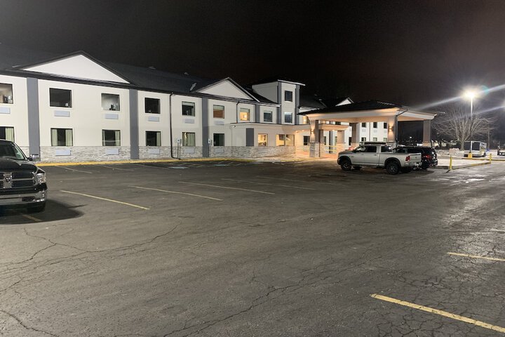 Hotel 5 of 37