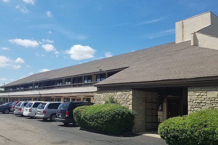 Hotel 4 of 24