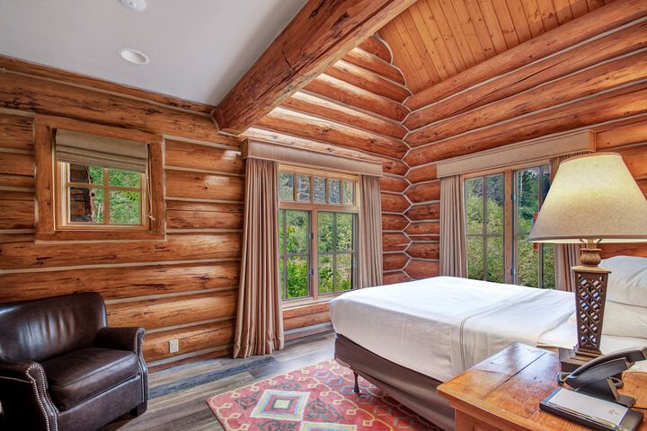 Mountain Lodge Telluride