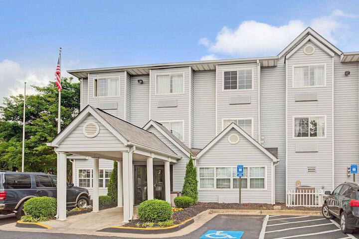 Hotel 4 of 28