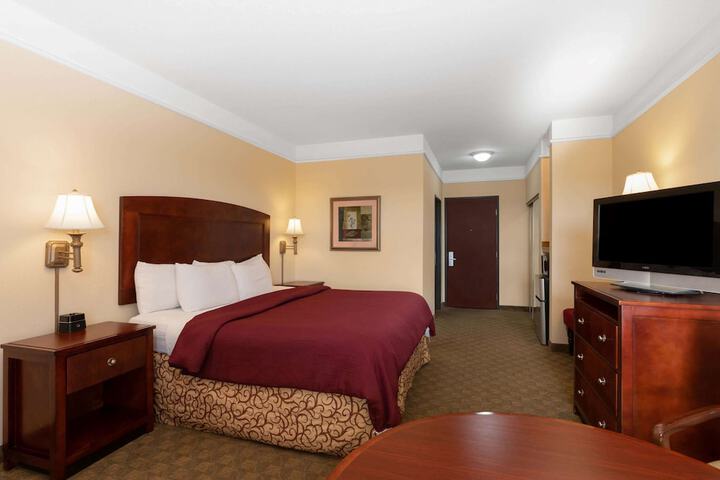 Room 14 of 29