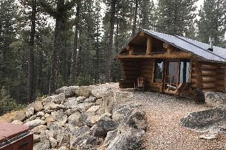 Tin Cup Lodge