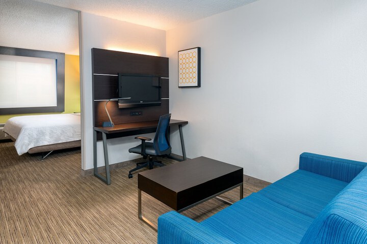 Room 19 of 29