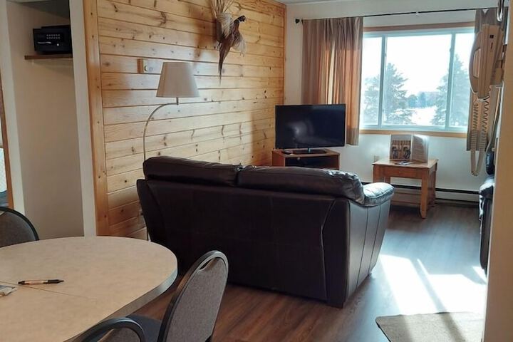 Lakeview Lodge