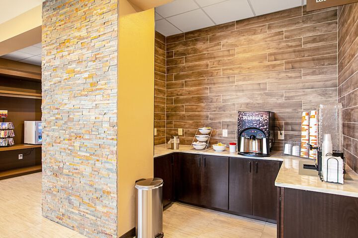 Comfort Suites Fishkill near Interstate 84