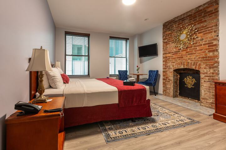 Room 34 of 60