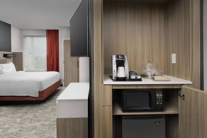 Room 16 of 24