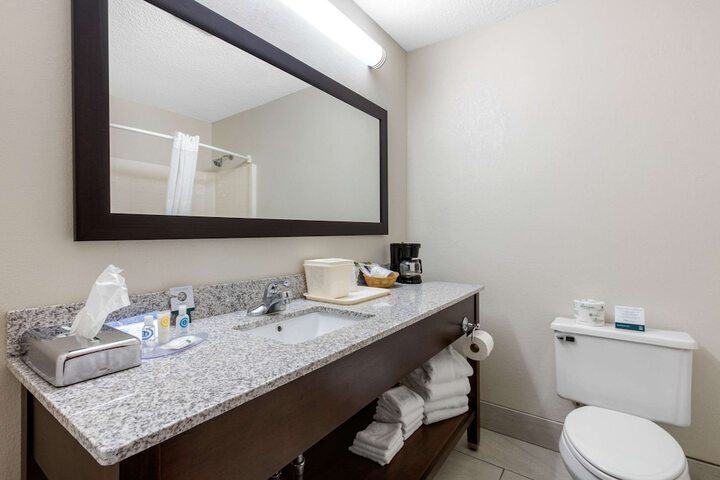 Quality Inn & Suites Mountain Home North