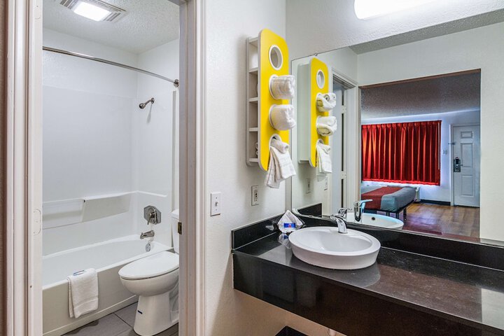 Motel 6 Waxahachie TX