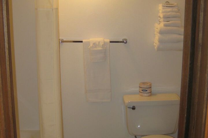 Room 52 of 84