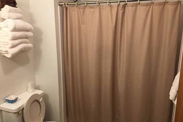 Room 8 of 19