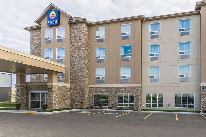 Comfort Inn & Suites Edmonton International Airport