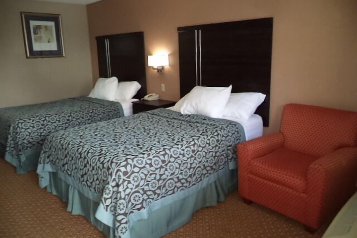 Room 26 of 64