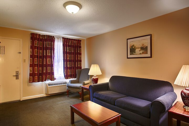 Room 16 of 23