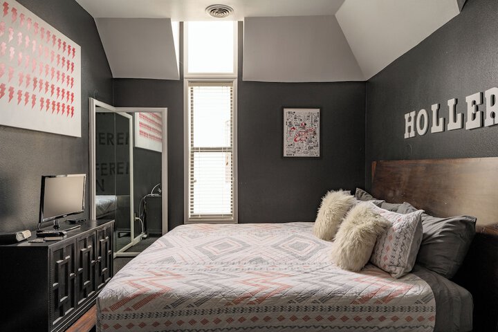 Room 101 of 139