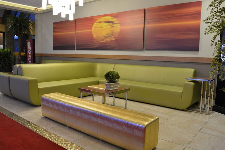 Hotel Interior 8 of 31