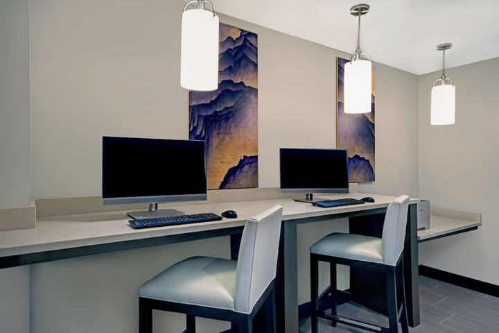 Staybridge Suites Sterling Heights - Detroit by IHG