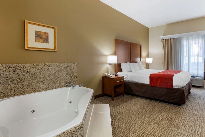 Room 15 of 38