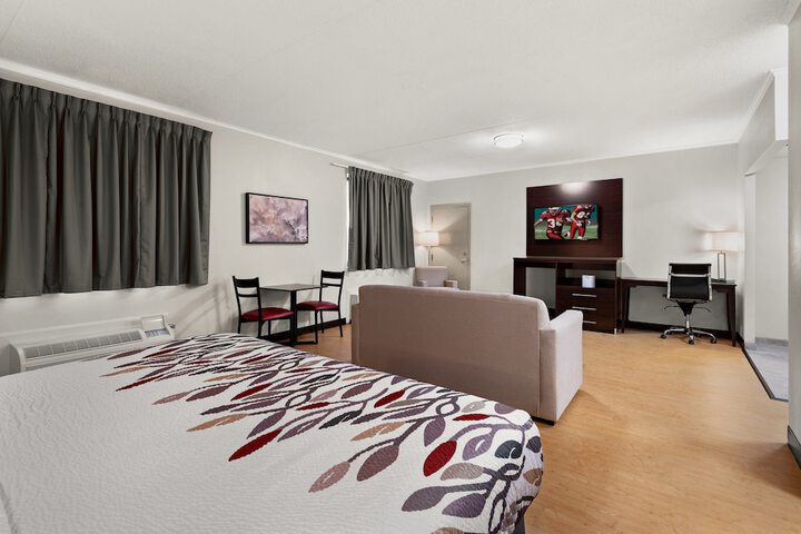 Room 18 of 30