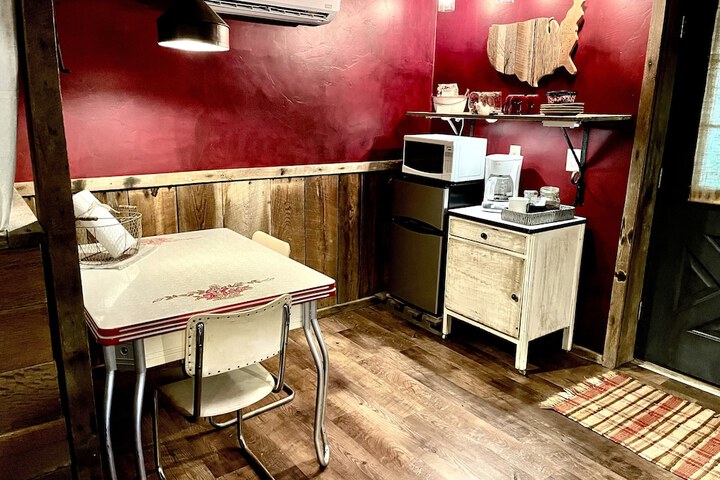 Amish Country Comfort