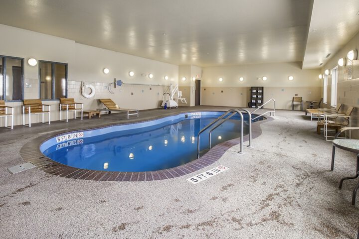 Pool 15 of 46