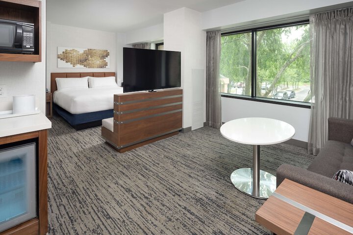 Hilton Fairfax