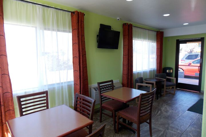 Hotel 6 of 30