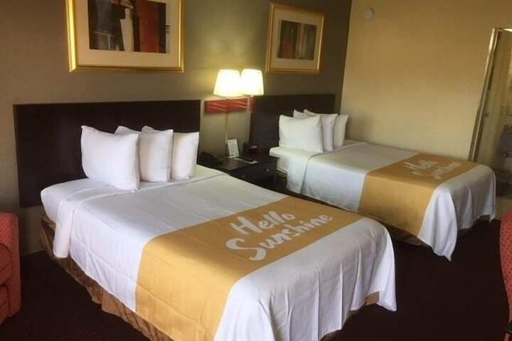 Room 15 of 22