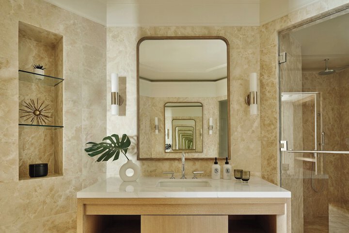 Four Seasons Hotel Miami