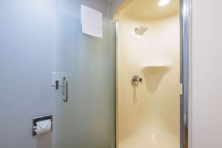 Motel 6 Auburn CA
